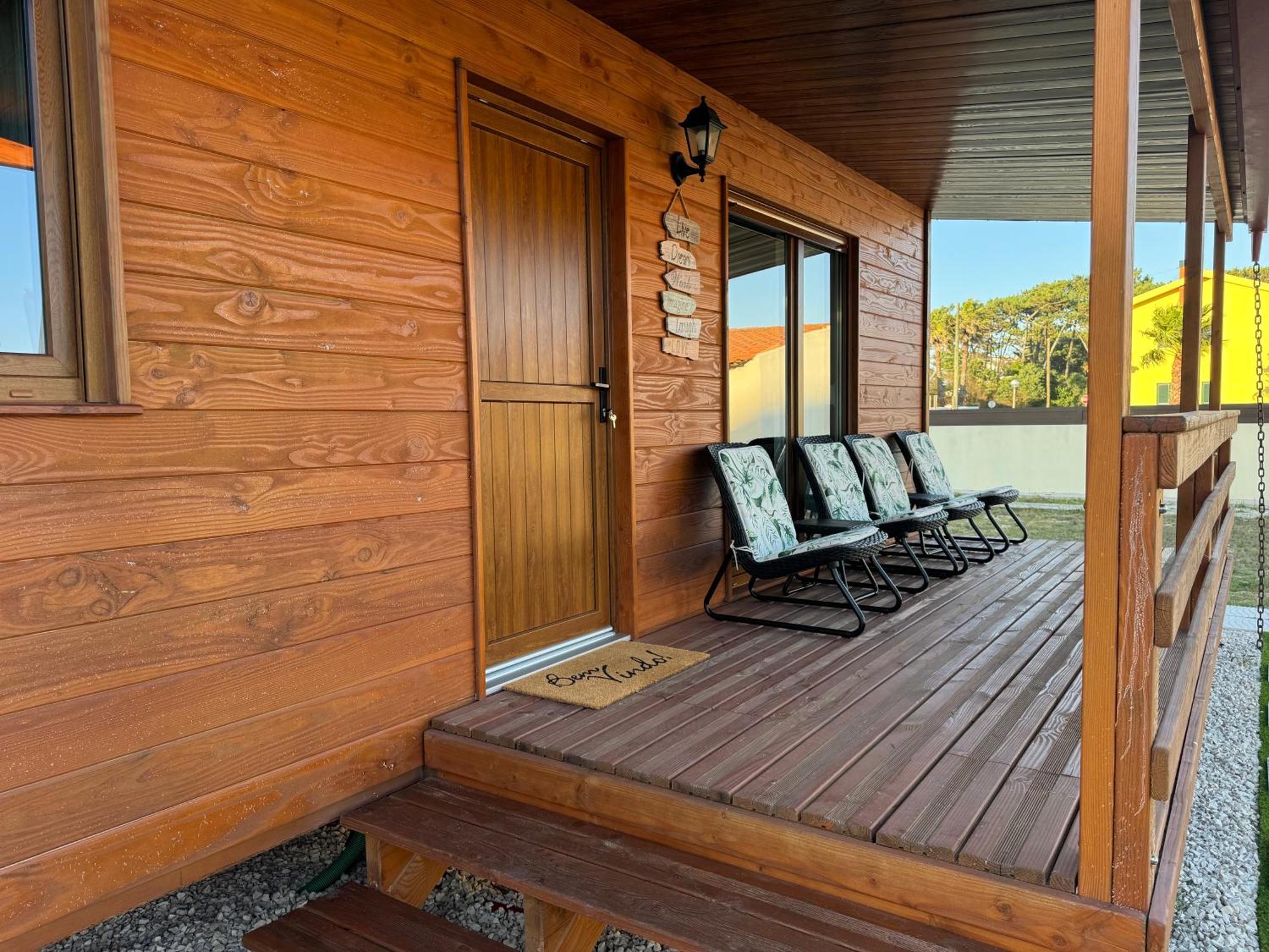 Acolhedora Casa De Ferias T2 Com Espaco Exterior